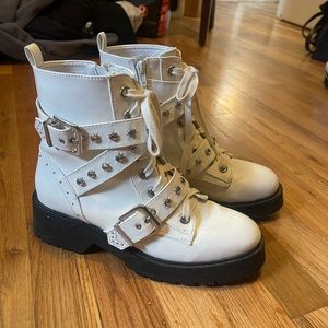 White XOXO Bedazzled Chunky Heal Combat Boots, Size 8